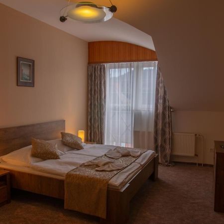 Hotel Pizzeria Istria Velke Losiny Ngoại thất bức ảnh
