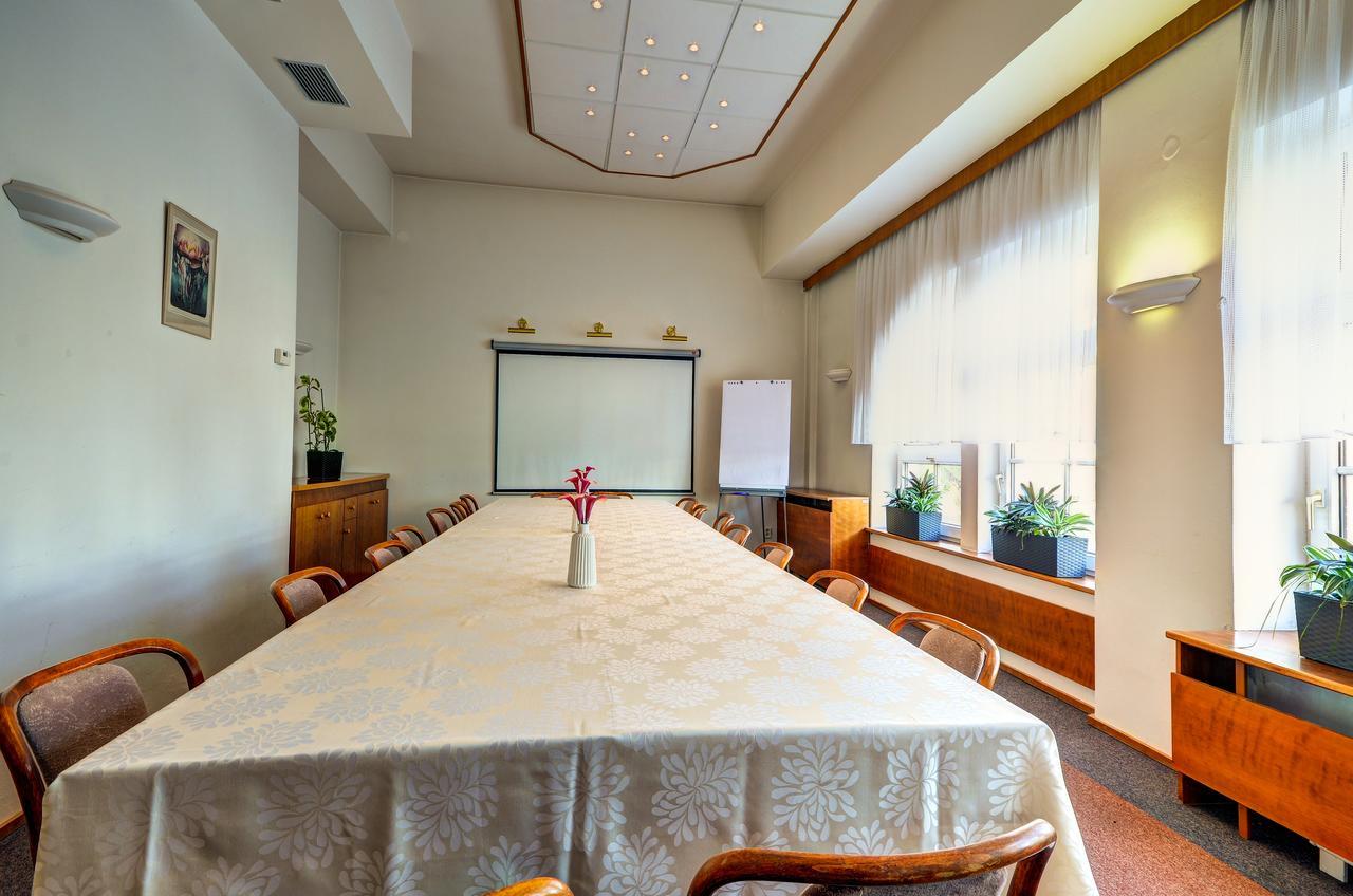 Hotel Pizzeria Istria Velke Losiny Ngoại thất bức ảnh
