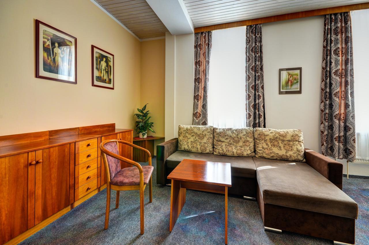 Hotel Pizzeria Istria Velke Losiny Ngoại thất bức ảnh