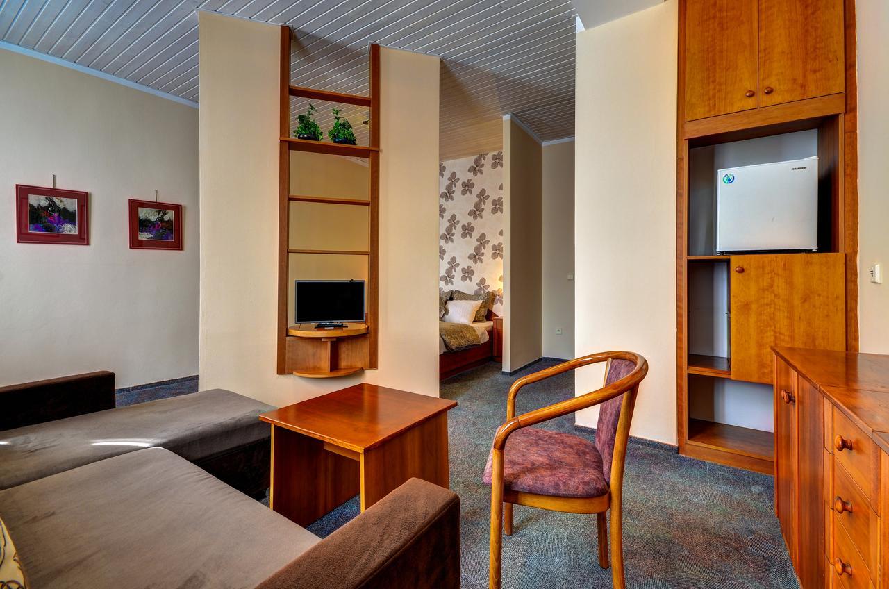 Hotel Pizzeria Istria Velke Losiny Ngoại thất bức ảnh