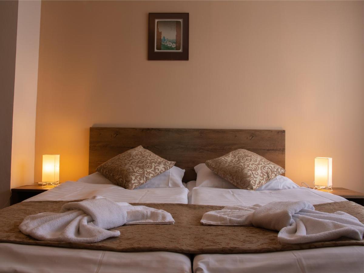 Hotel Pizzeria Istria Velke Losiny Ngoại thất bức ảnh