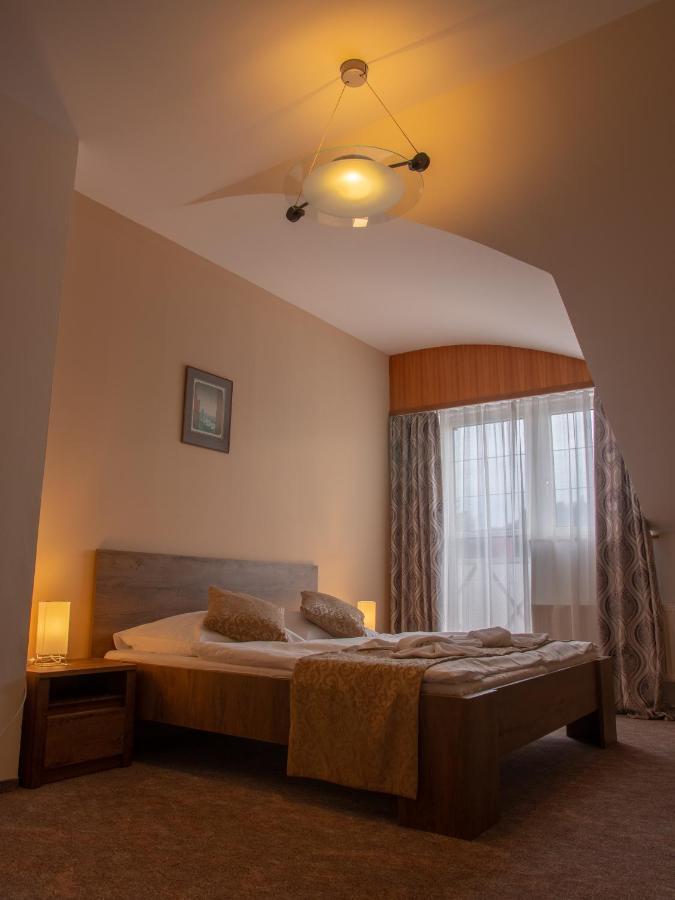 Hotel Pizzeria Istria Velke Losiny Ngoại thất bức ảnh
